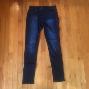 NWOT dark wash jeans
